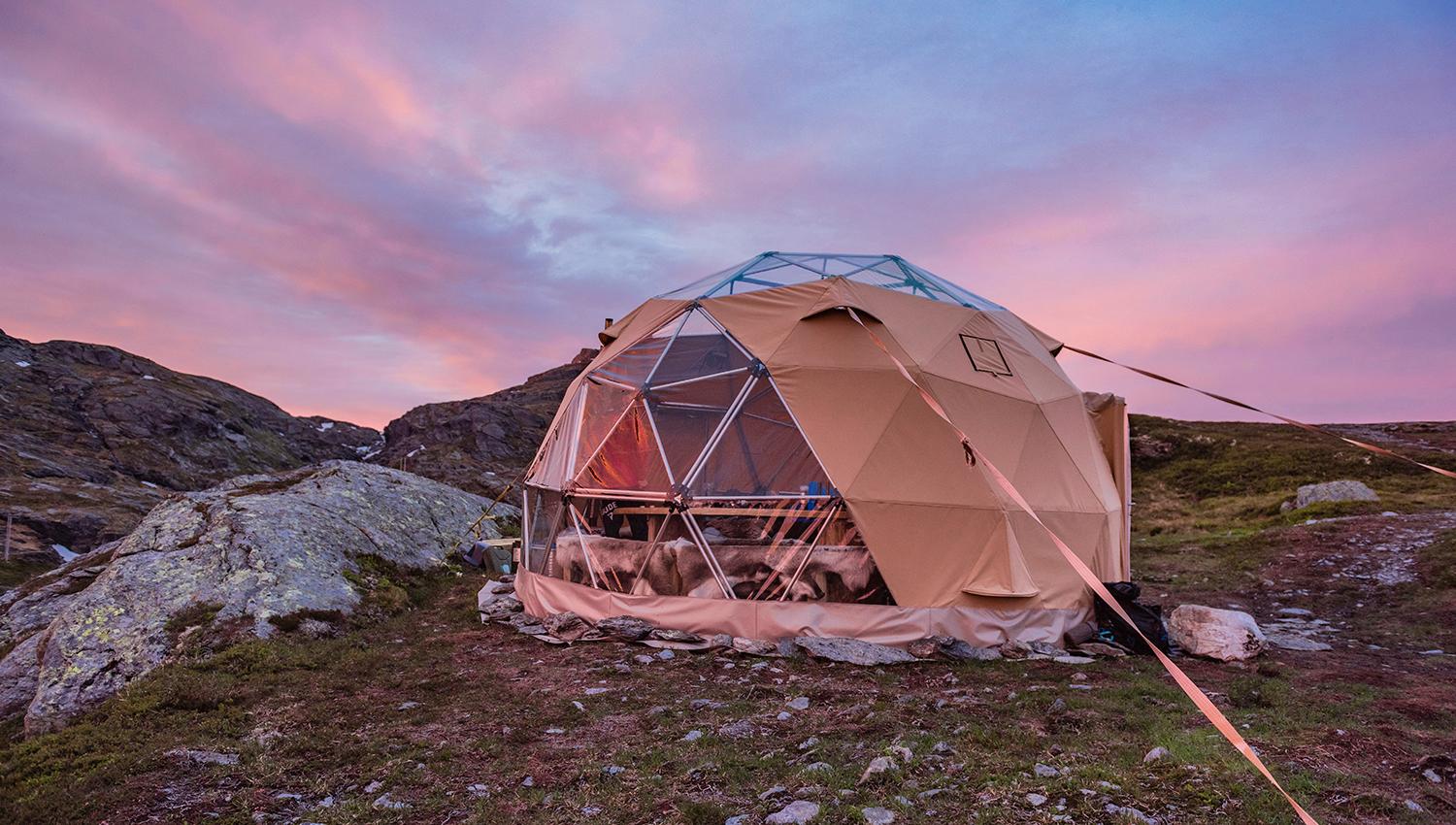 Trolltunga sunset/sunrise dome