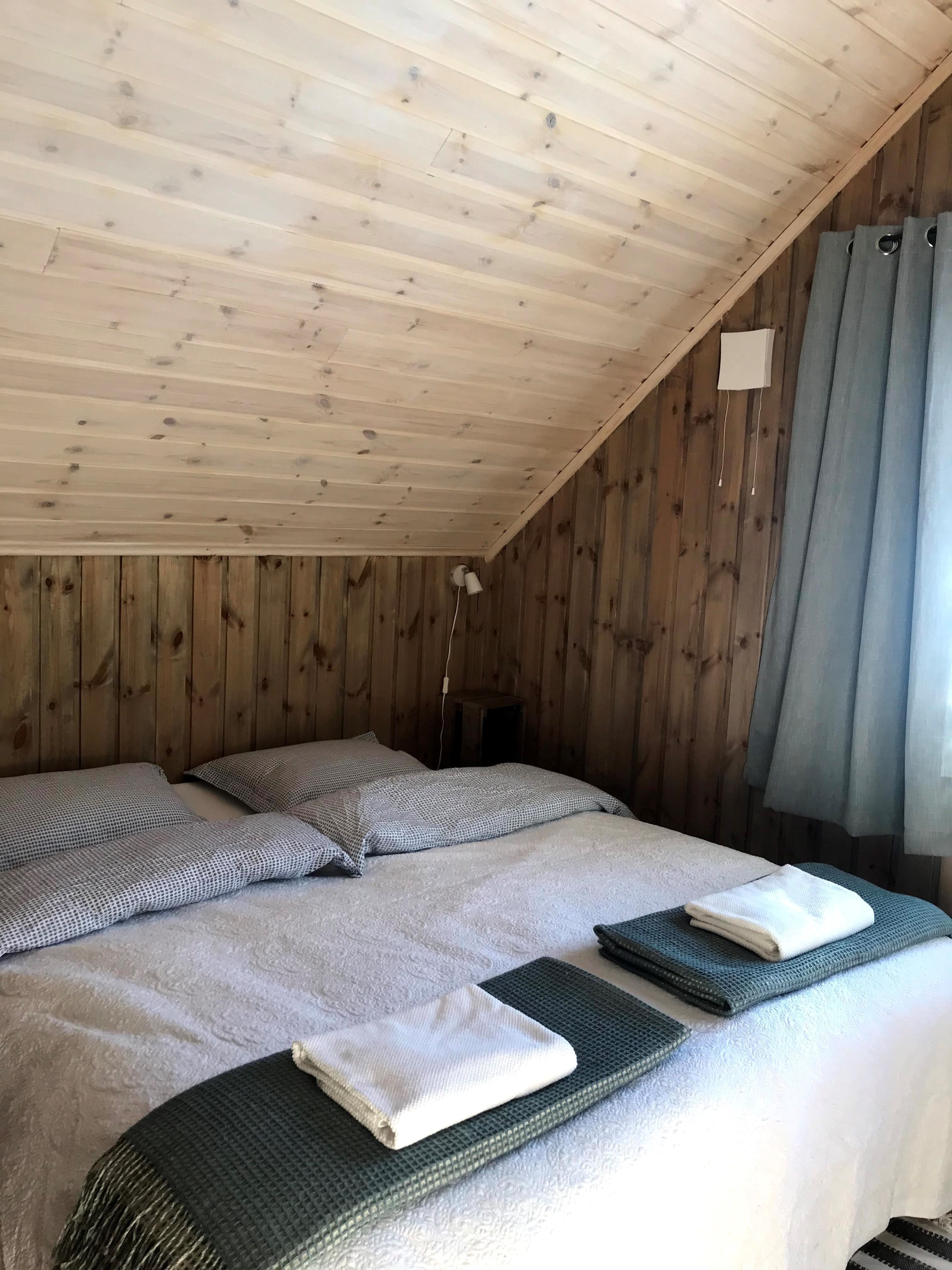 Double bed 