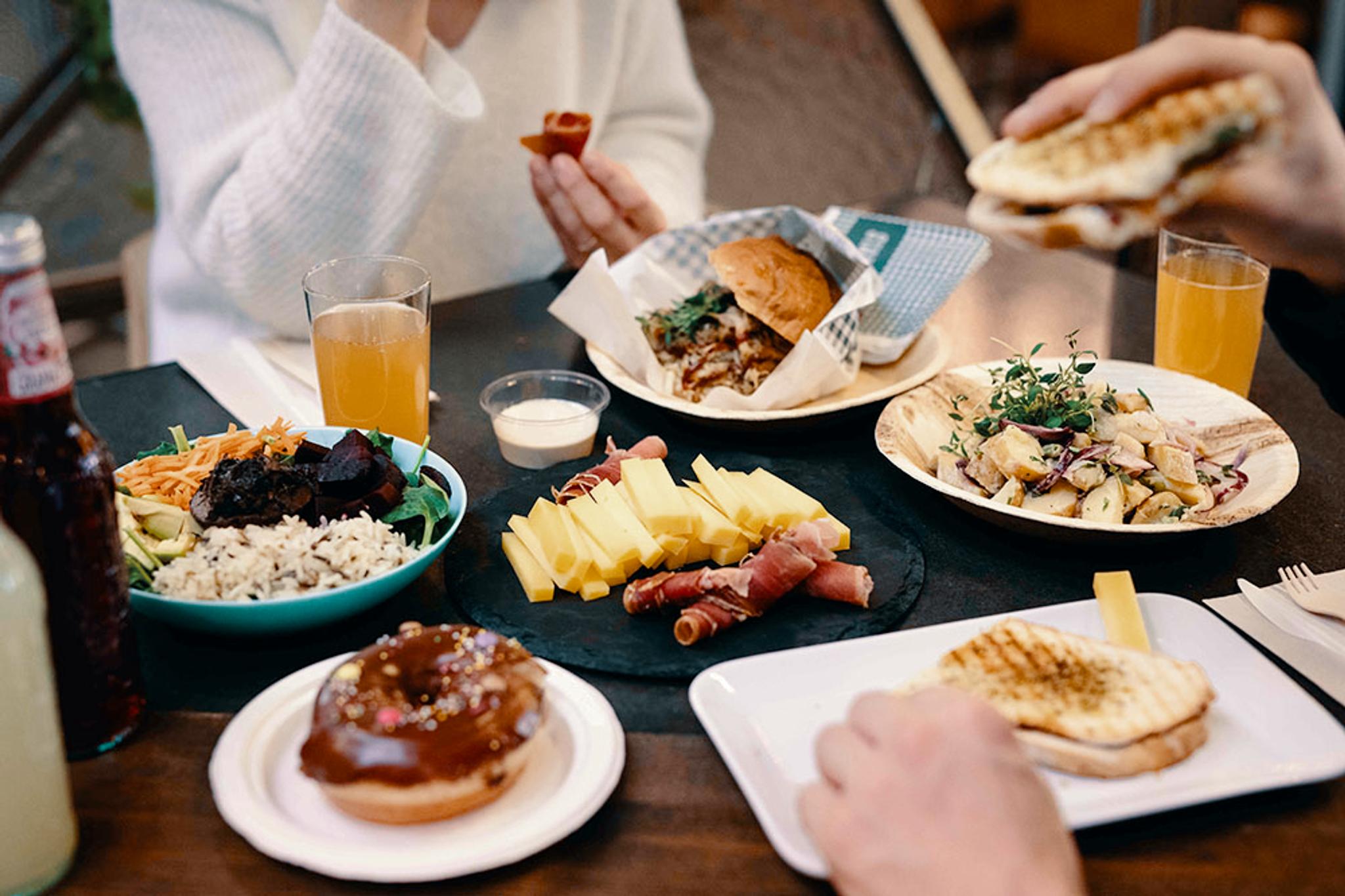 A meal in Mathallen