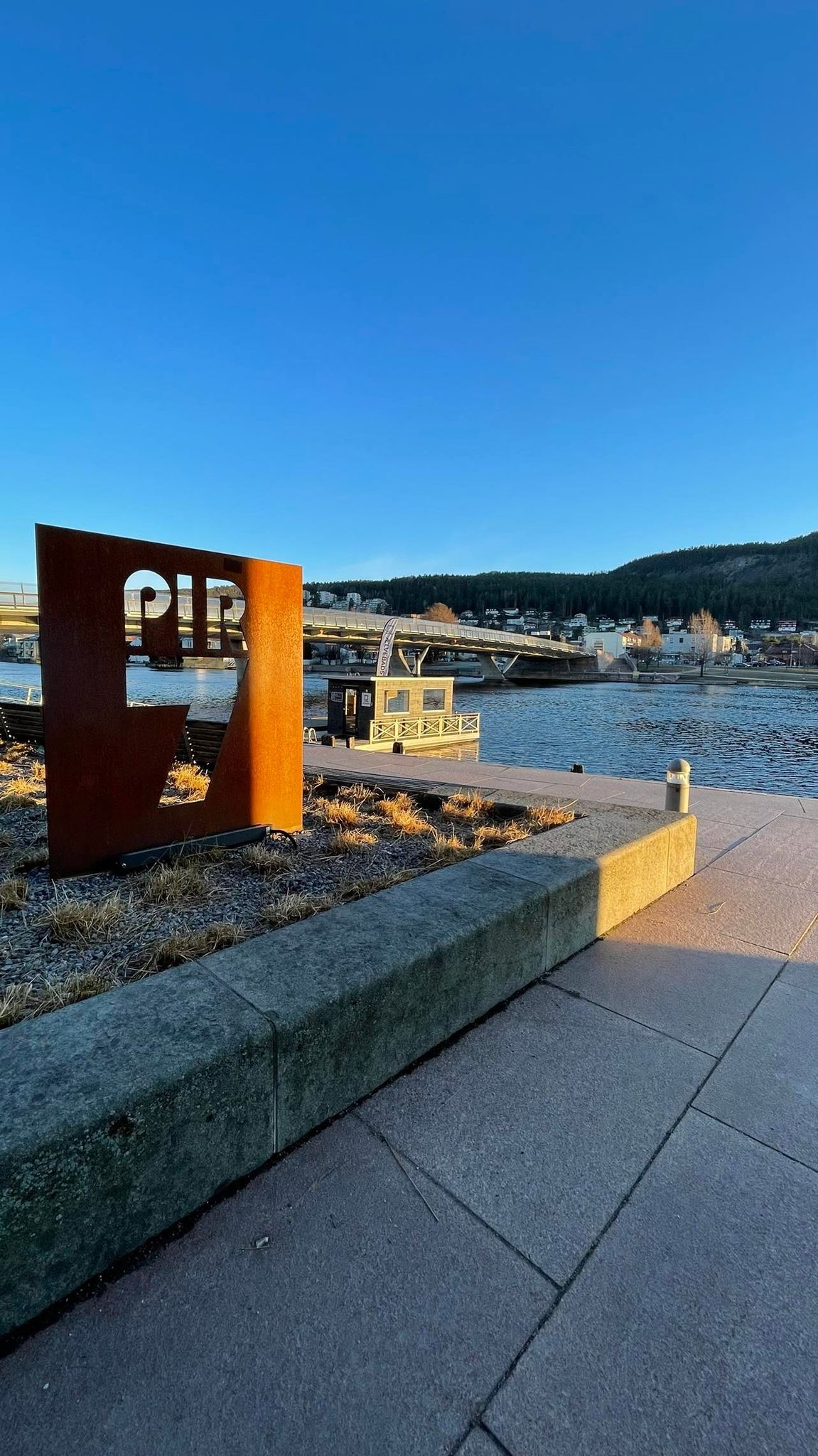 Ælvebadstua ved PIR7
