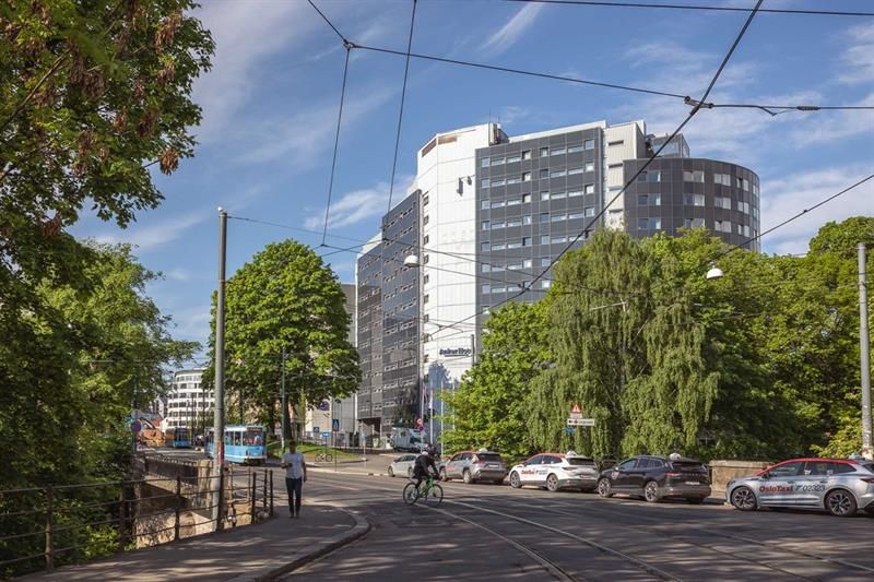 Anker Hotel sett fra Nybrua