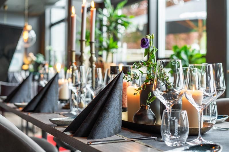 Detail set table