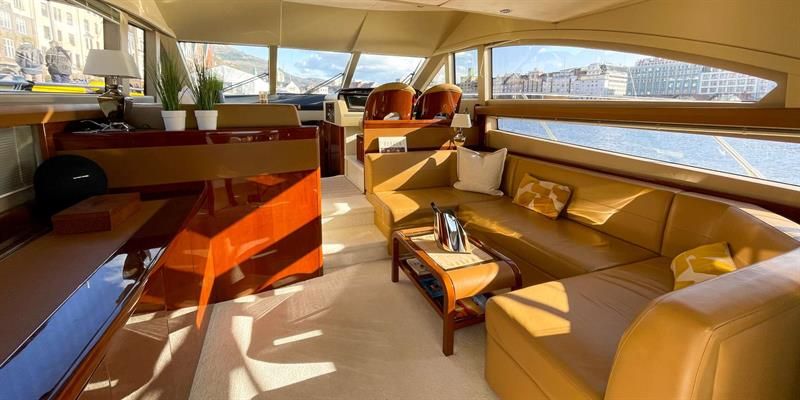 Princess 50-fot Iselin Bella