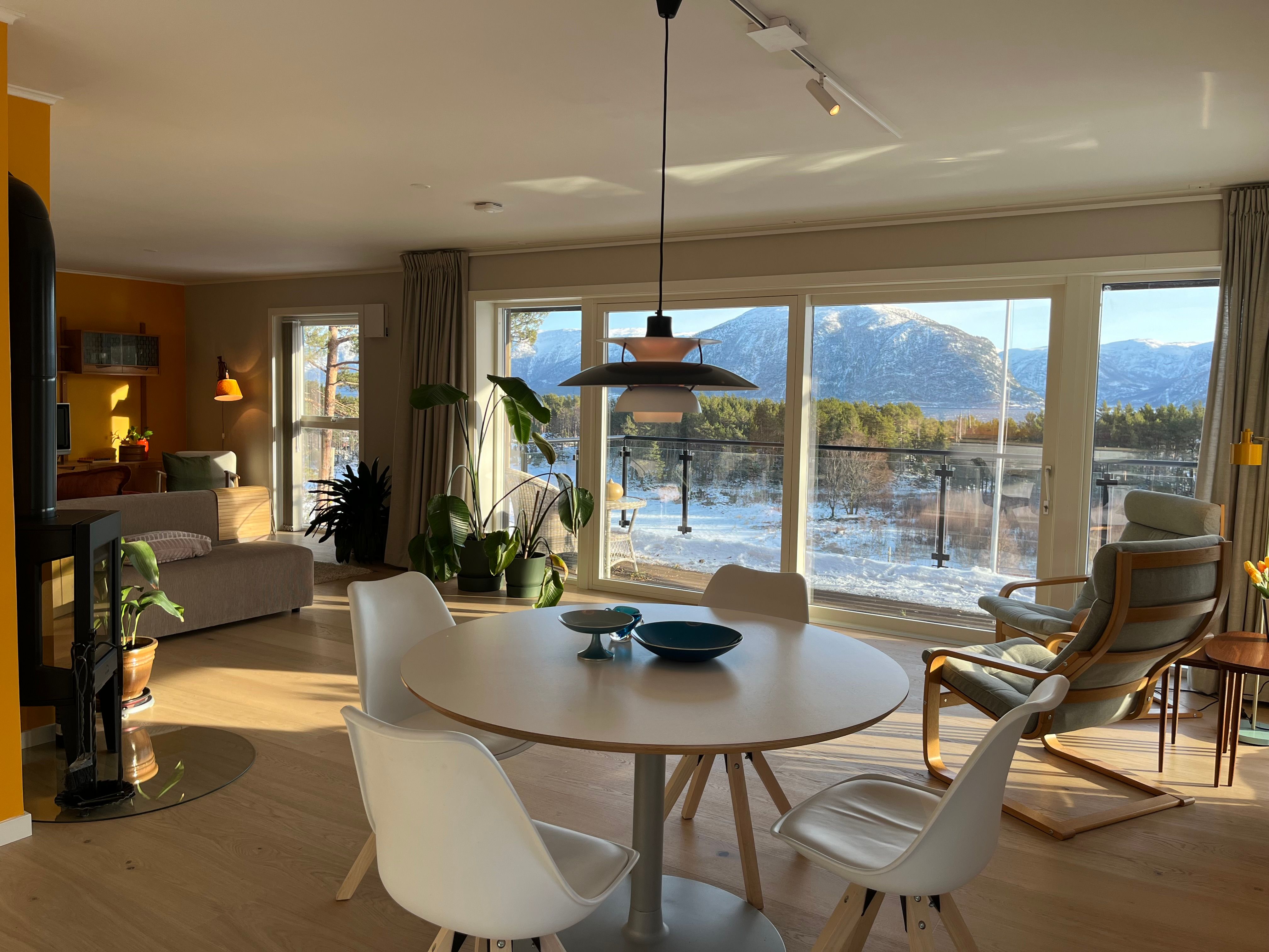 Bosdalhuset - Lavik Fjord Hotel & Apartments