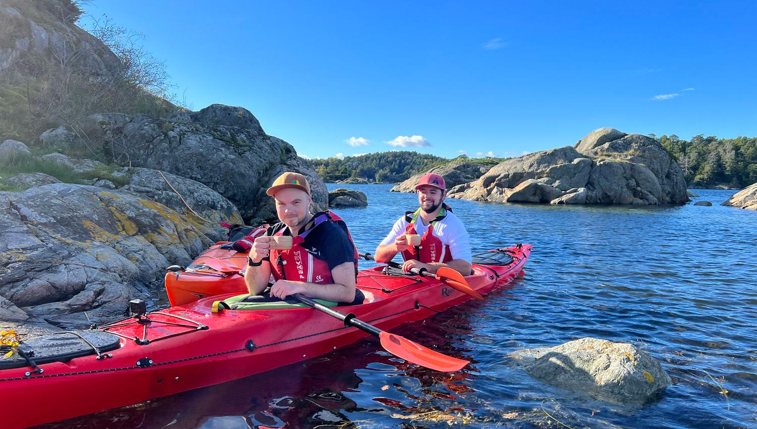 drikkepause i dobbelkajakk