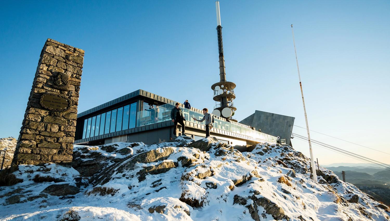 Winter at Mount Ulriken and the restaurant Skyskraperen