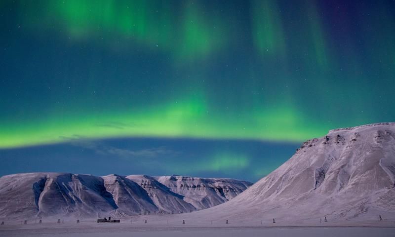 Nordlys over atventdalen
