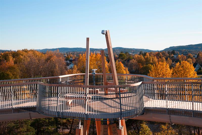 the stove tower with the forest in autumn colours behind
