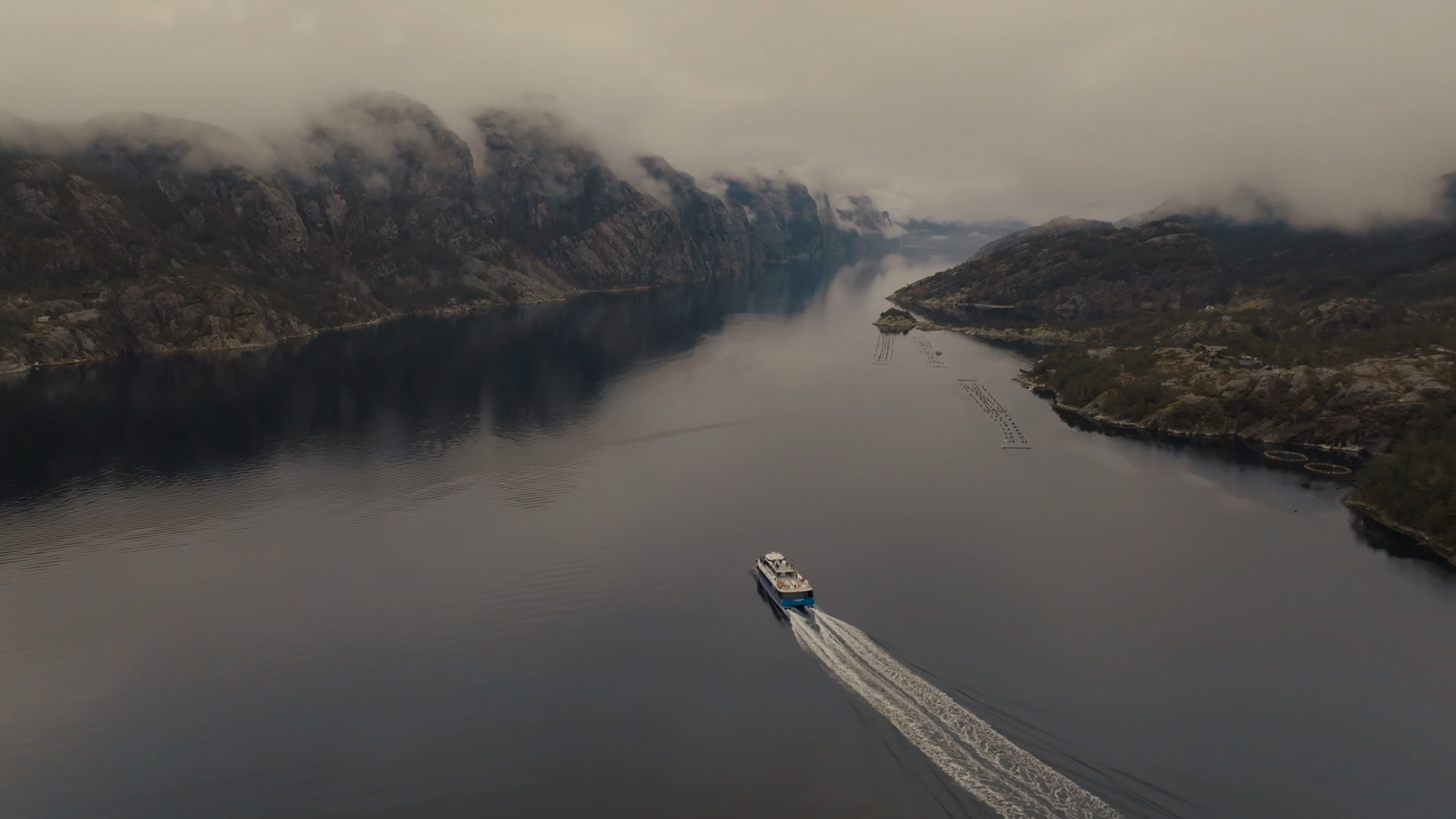 Majestetisk og vakkert på fjordcruise