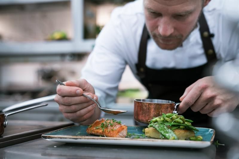 Tasty dishes, prepared with precision