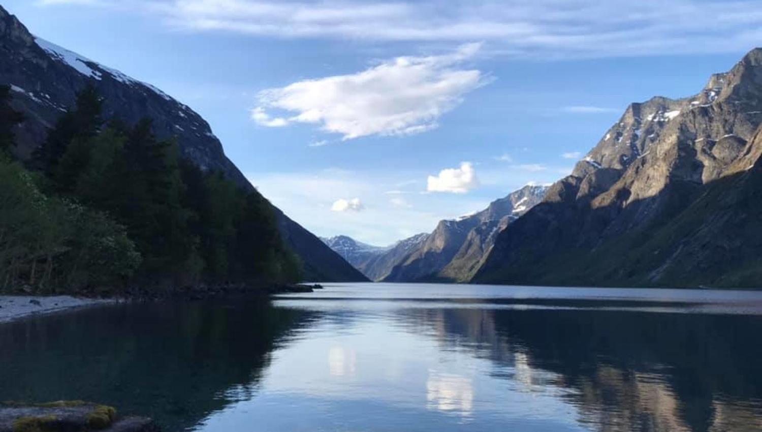 Vakre Eikesdalvatnet