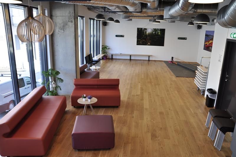 Lounge.
