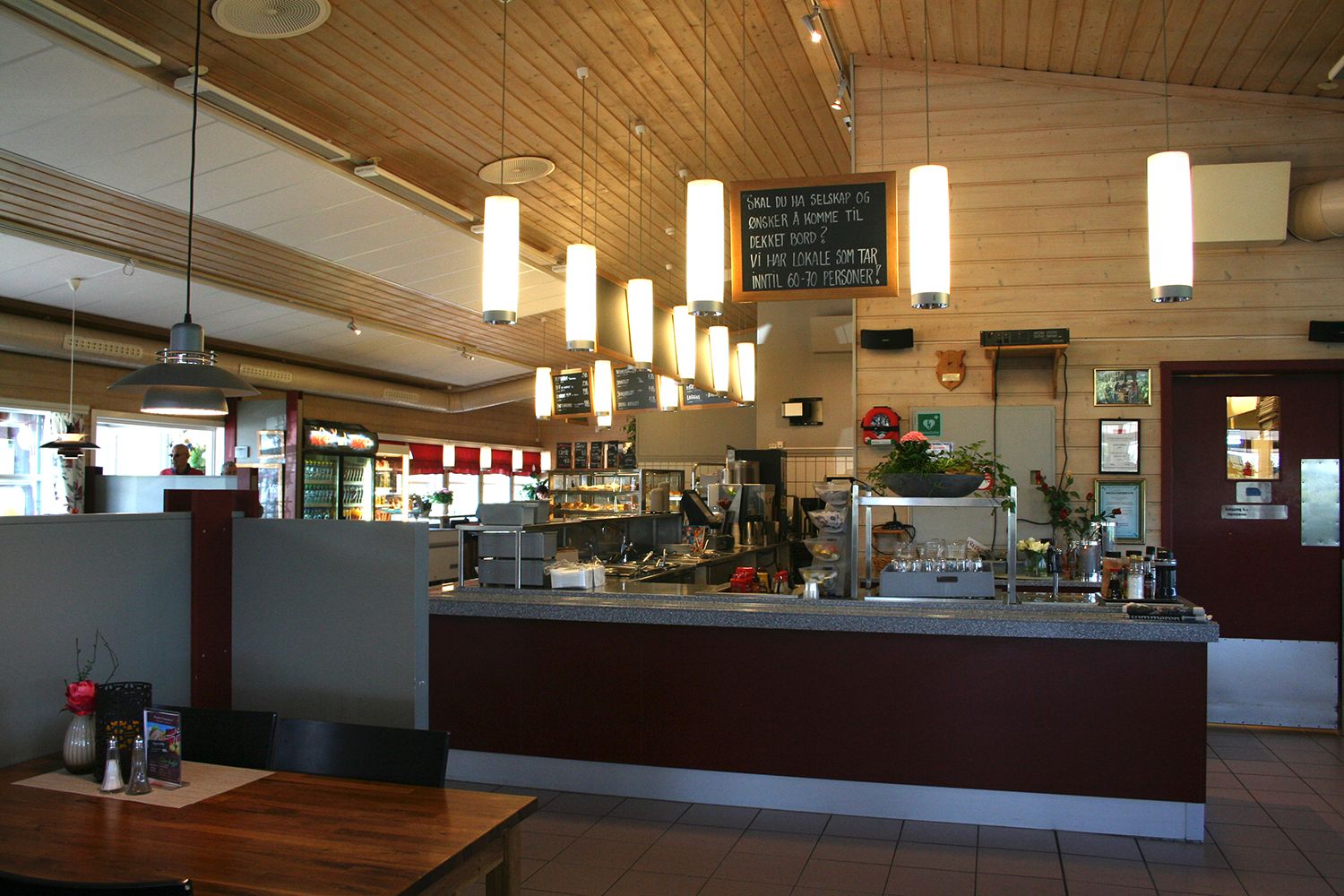 restauranten på Aarnes Kafeteria