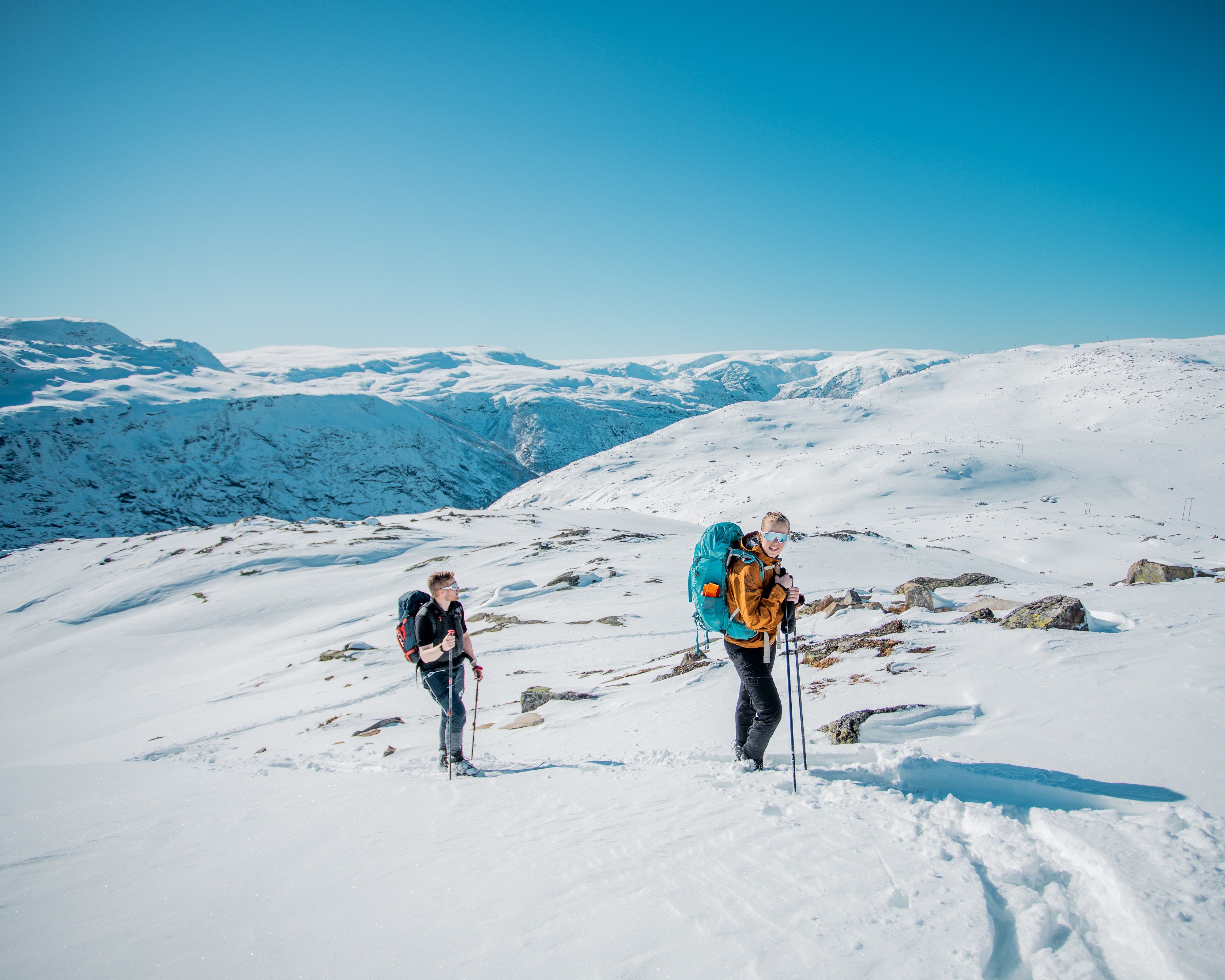 Trolltunga hike winter