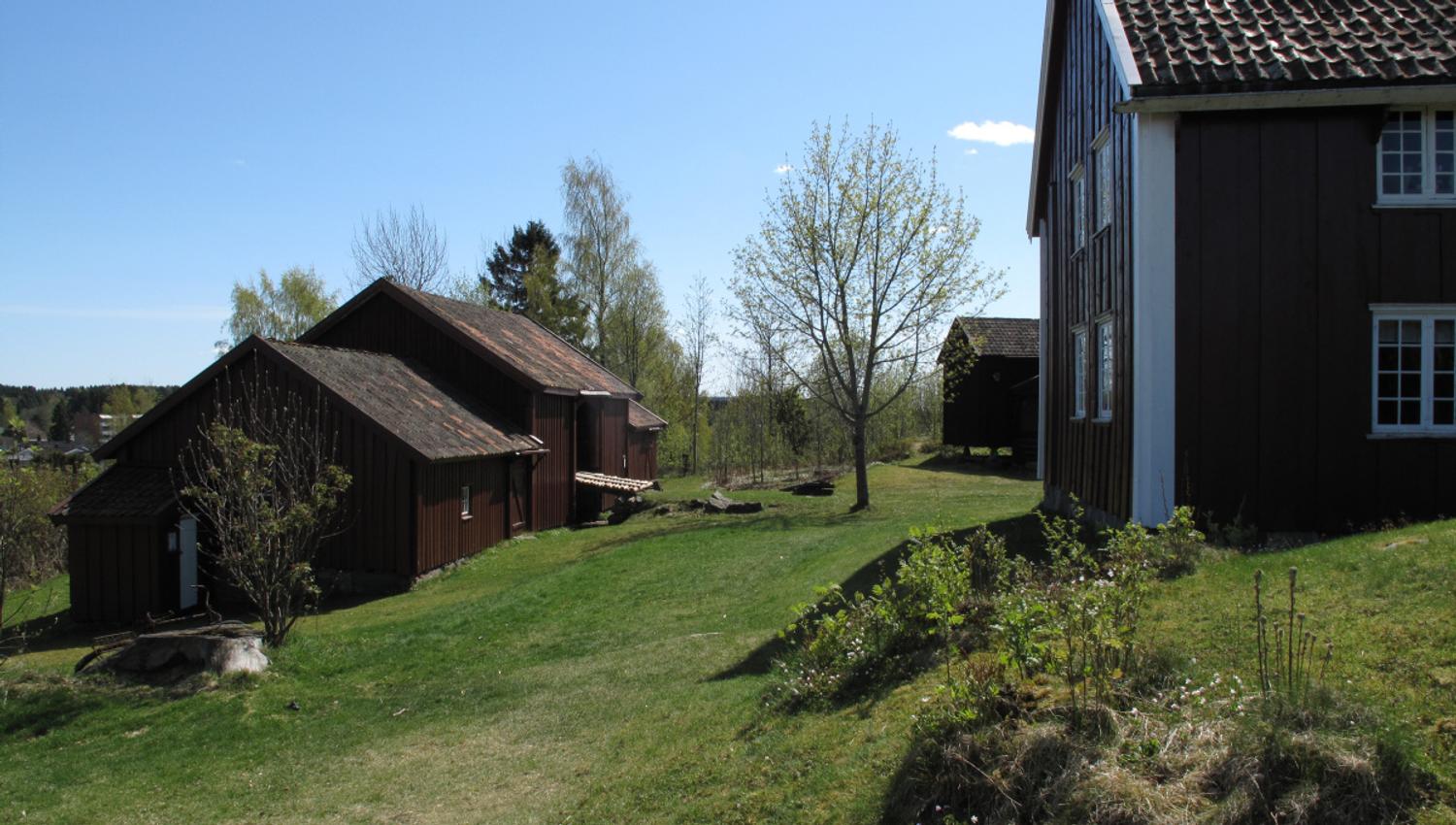 To svarte hus