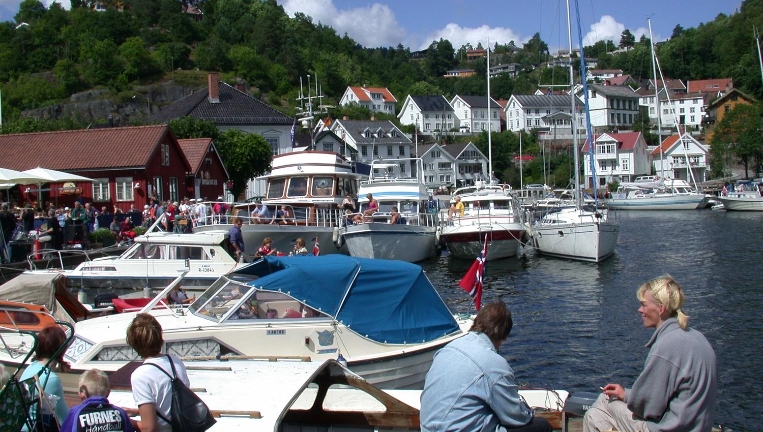 Brygga and guest harbour in Tvedestrand