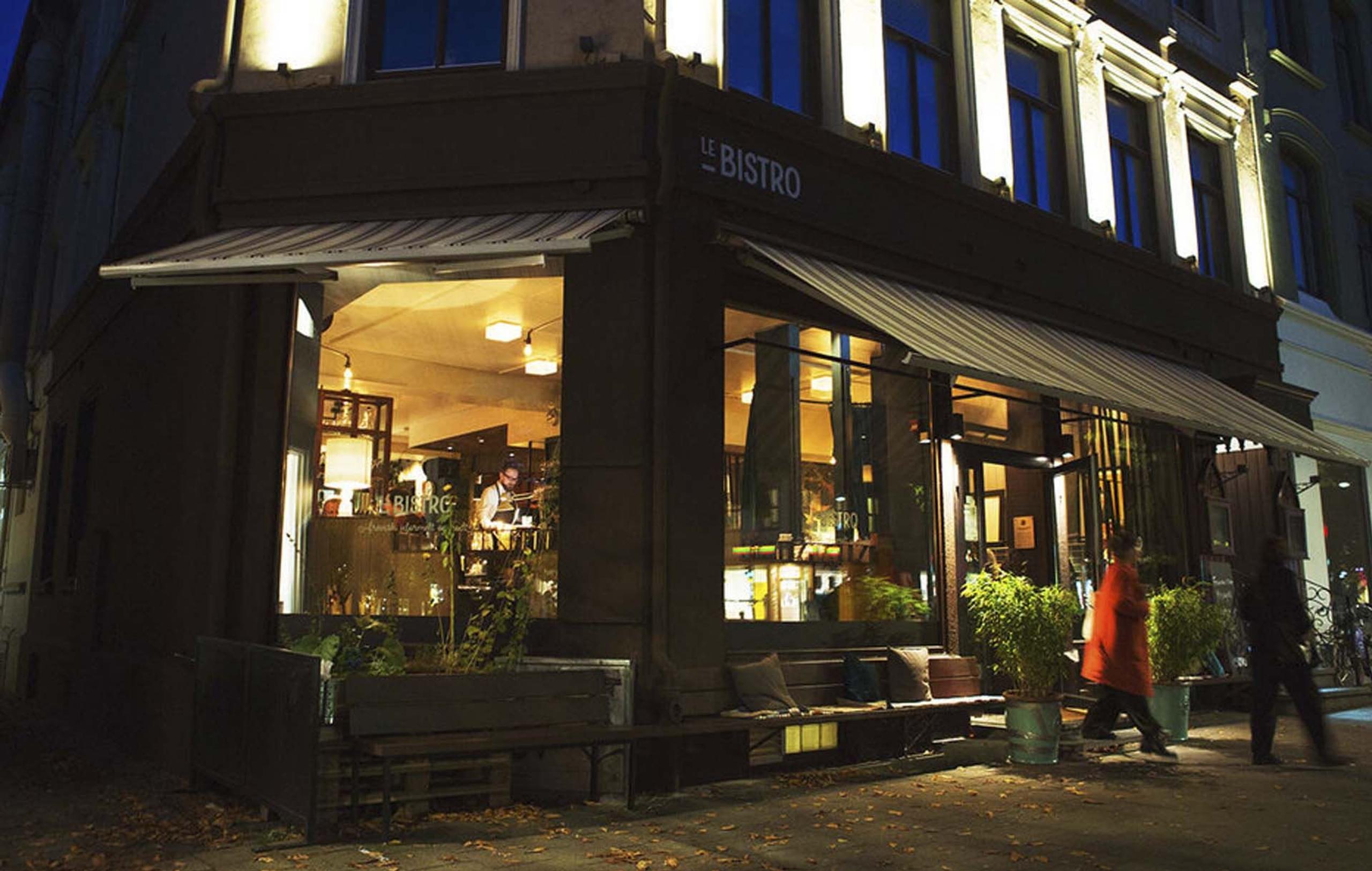 Le Bistro