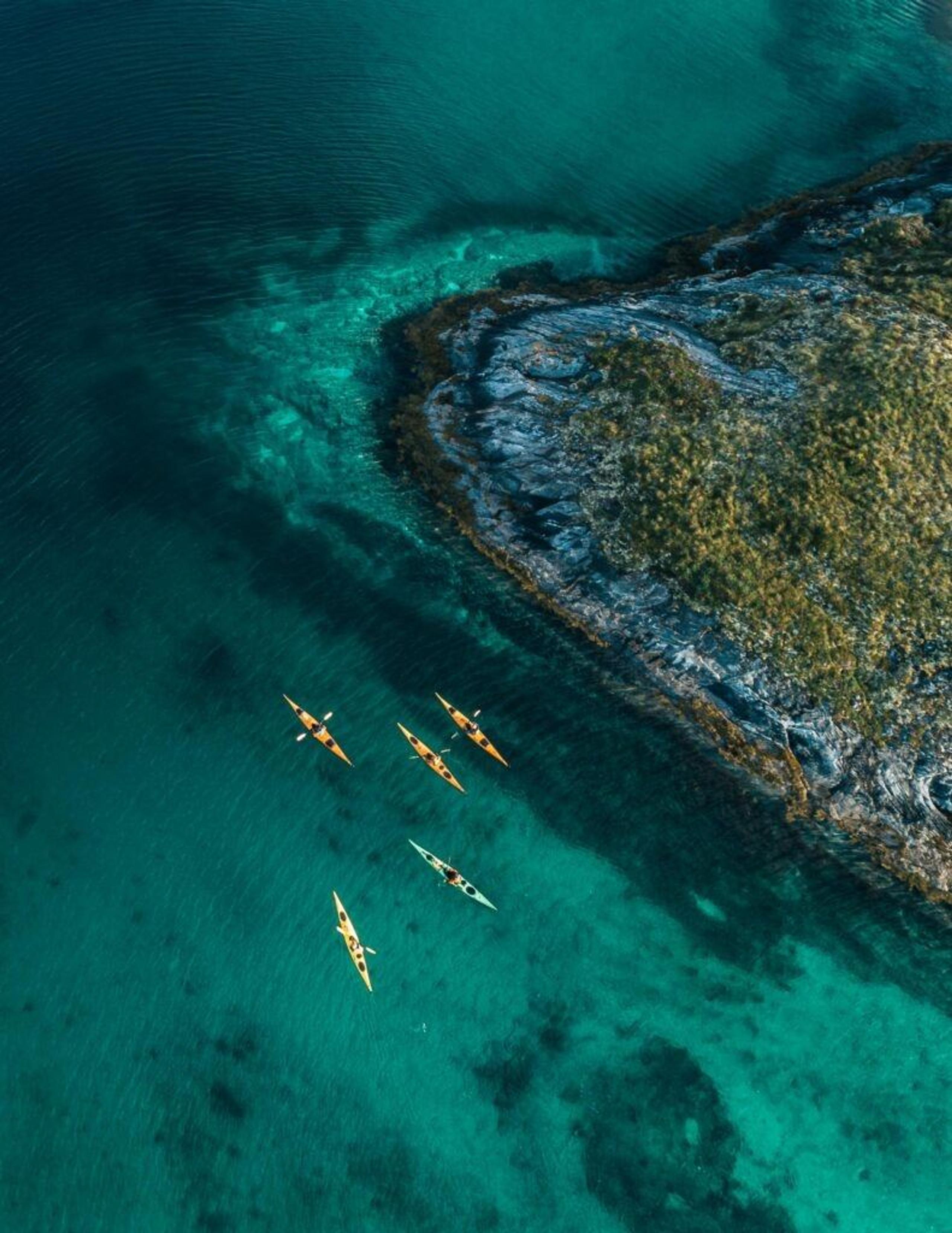 Kayaking on the Helgeland coast – Head for the kayaking paradise: STØTT