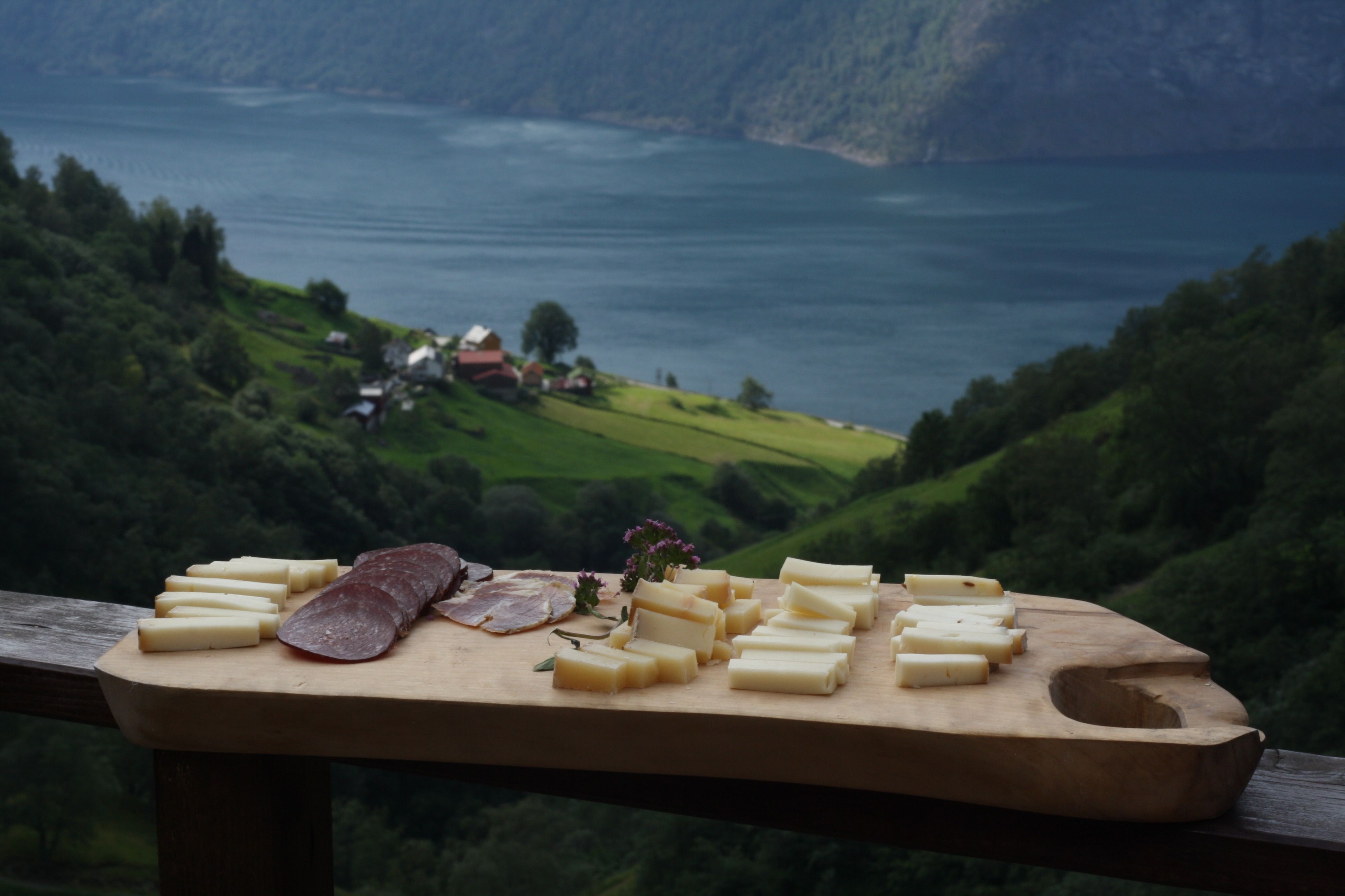 Bygningen, Skjerdal