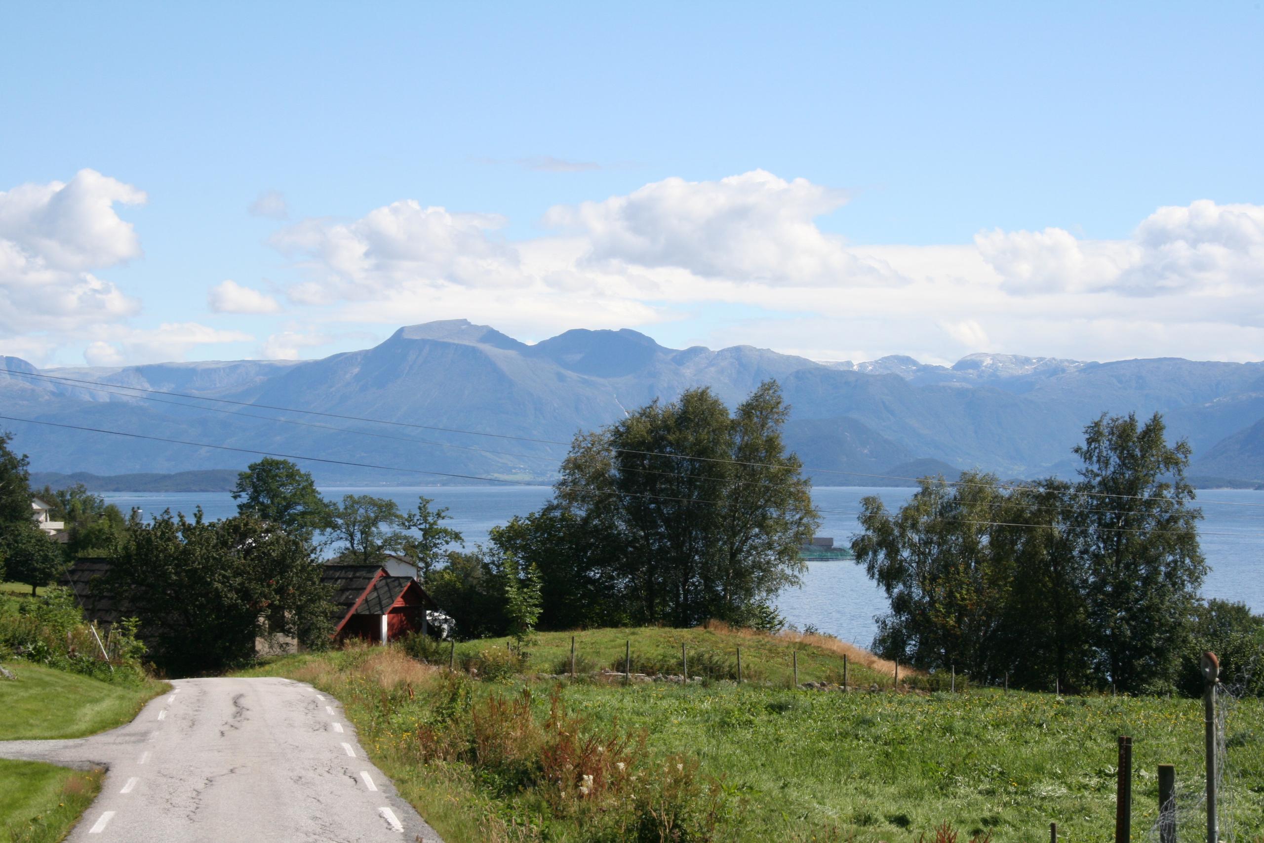 Round trip by bicycle at Tysnes