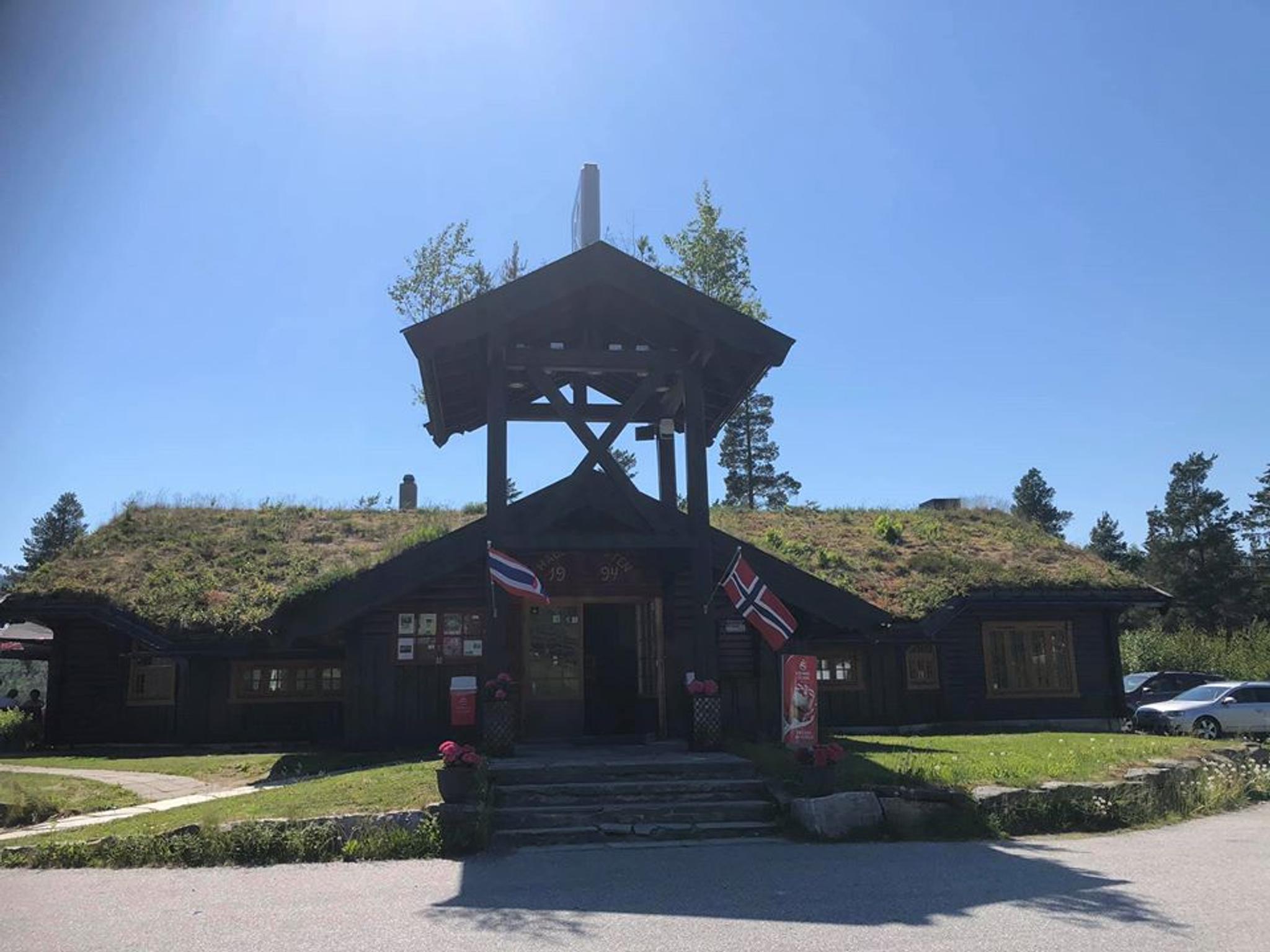 Hallingporten 1