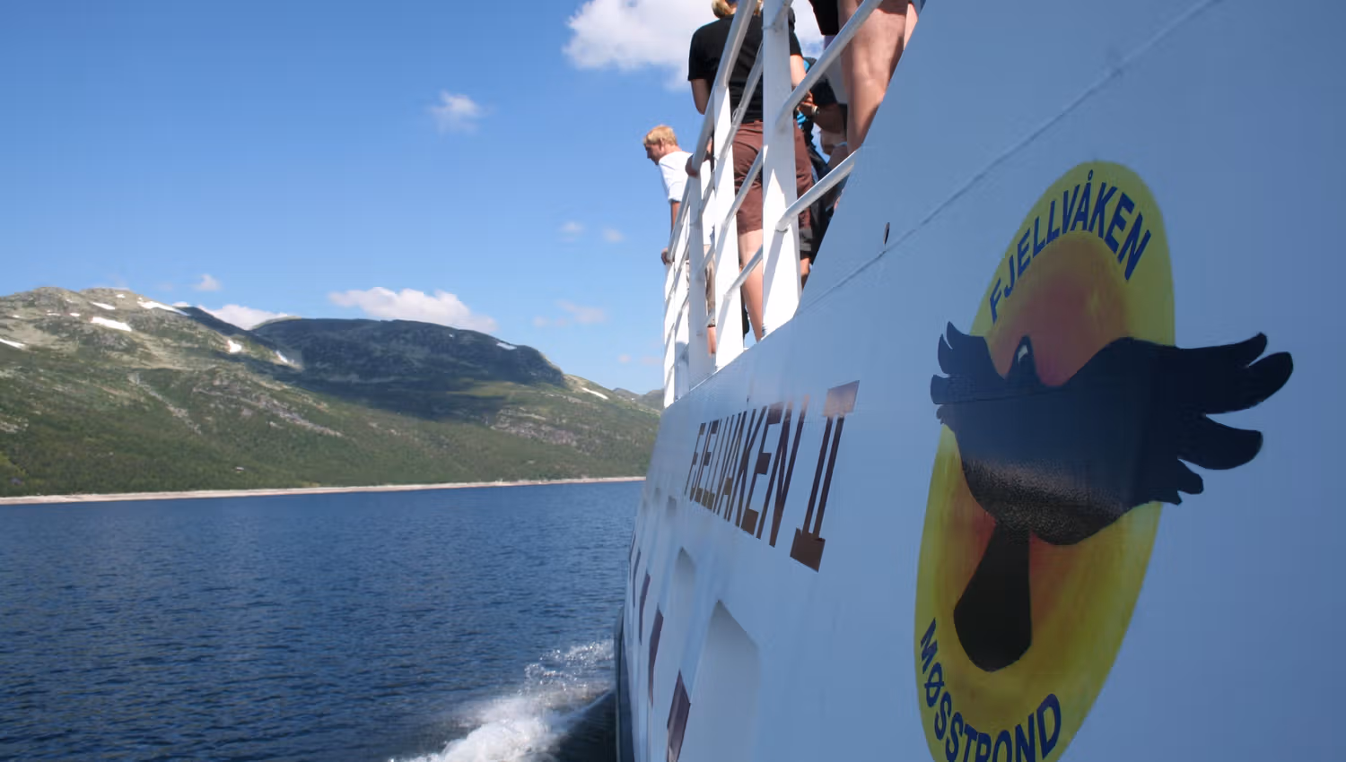 på tur med M/B Fjellvåken på Møsvatn
