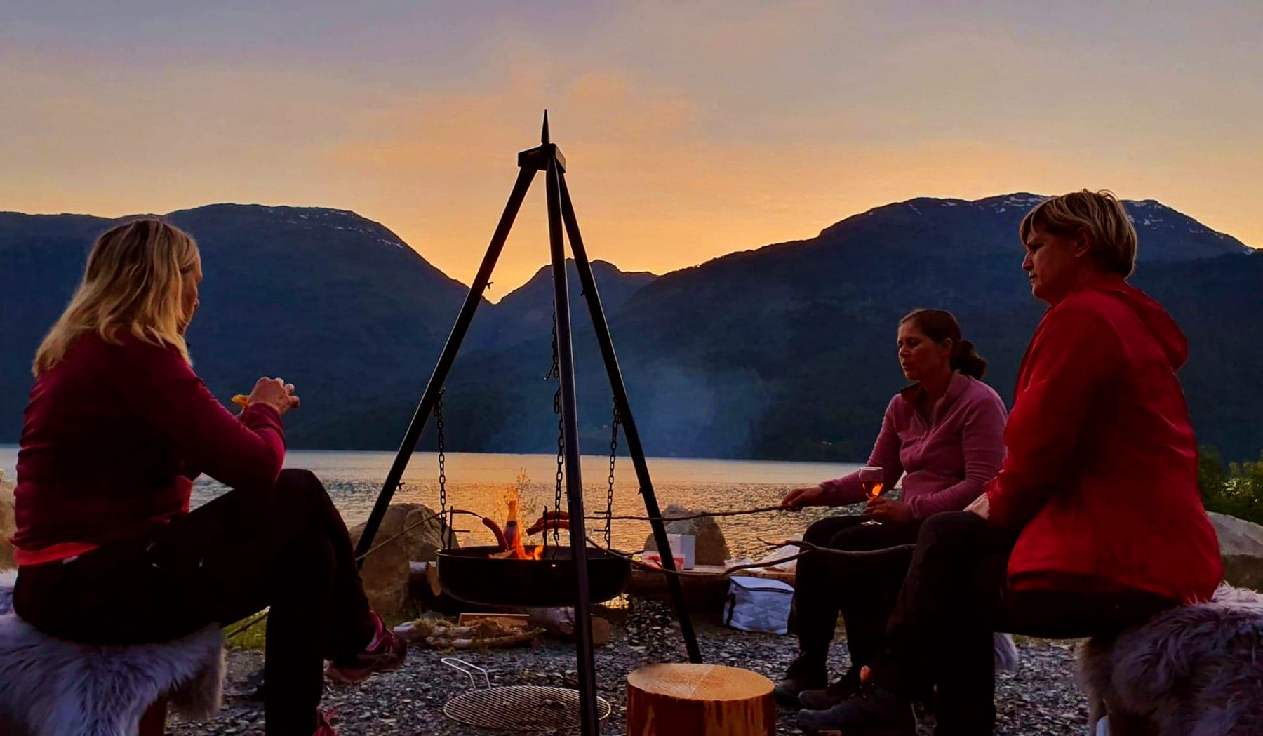 Mikrohyttene i Åkrafjorden