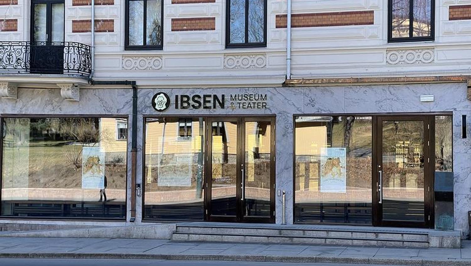 Ibsen museum facade