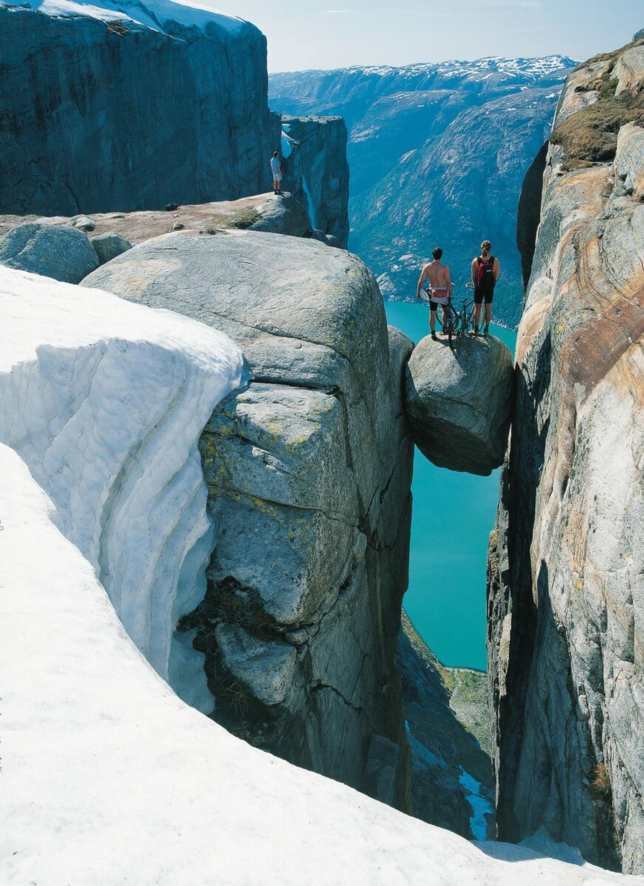 The Kjerag Boulder