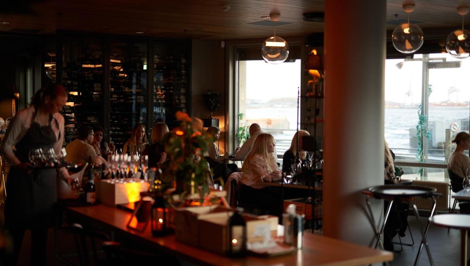 Good atmosphere inside Sjøslag