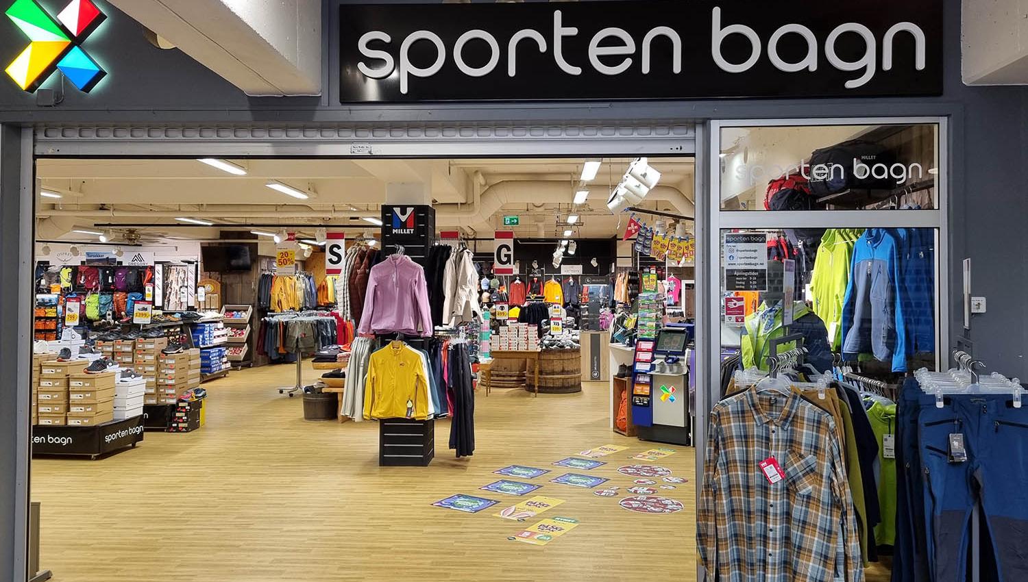Bild des Eingangsbereichs des Sportgeschäftes Sporten Bagn