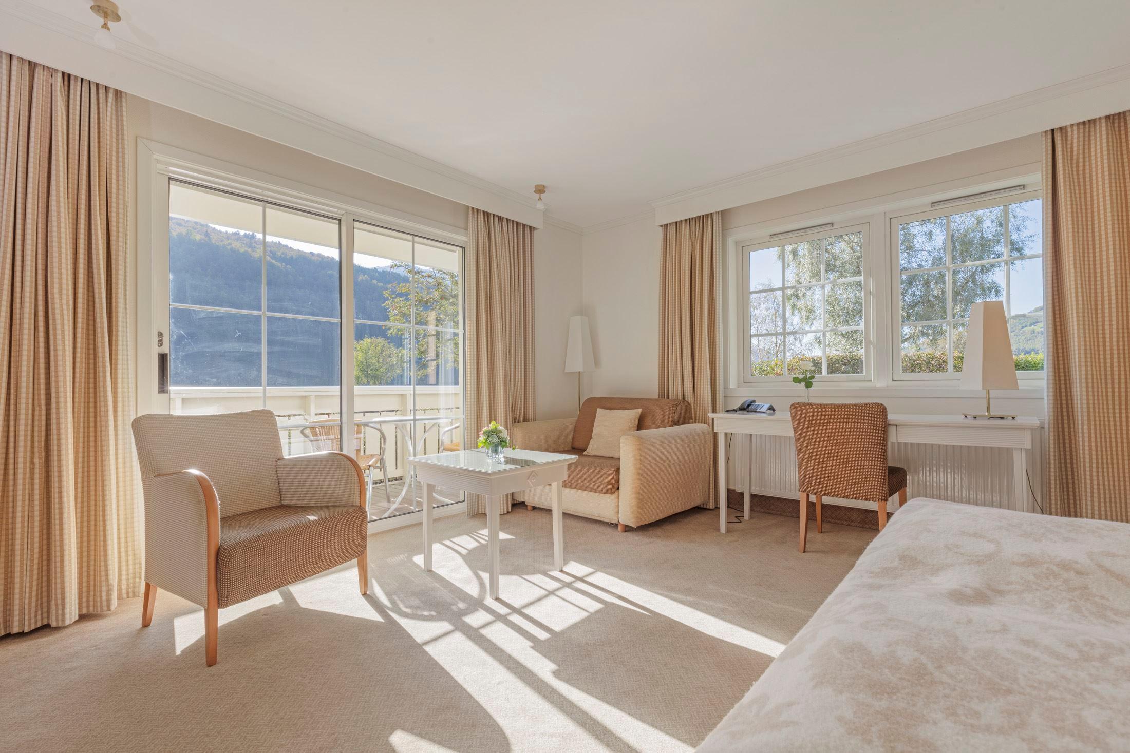 Hotel Loenfjord
