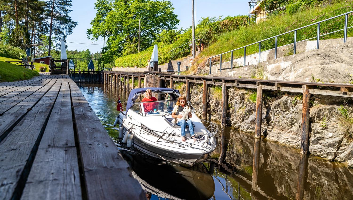 båt i slusene