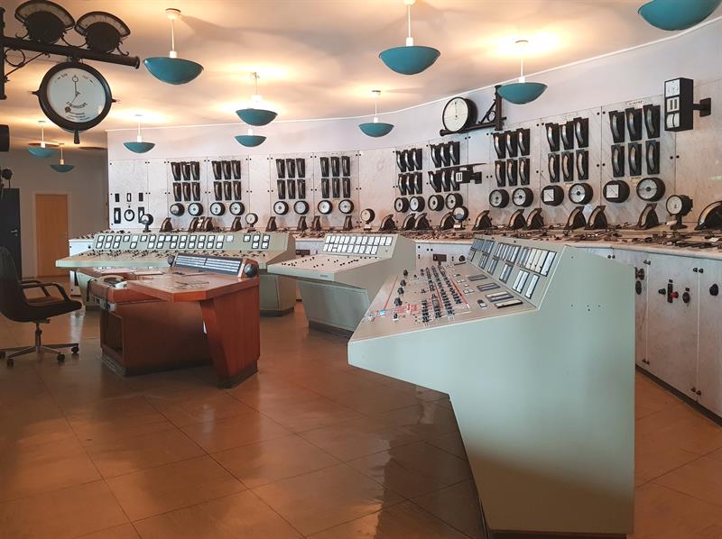 The old control room at the Kraftmuseet with original switches and instruments from the golden age of hydropower.