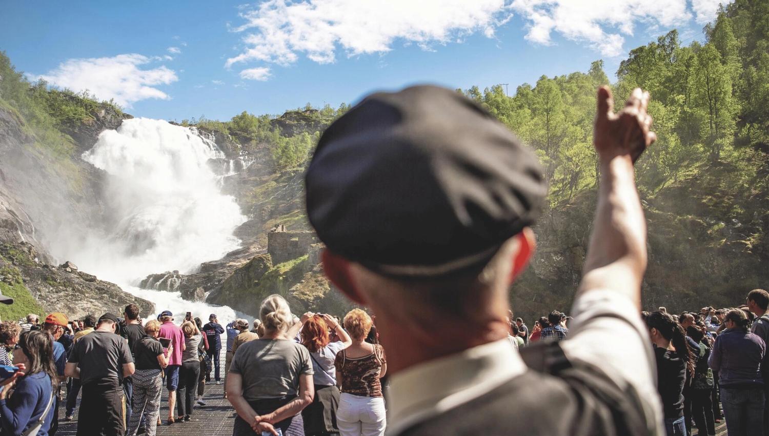 Tvinde Waterfall