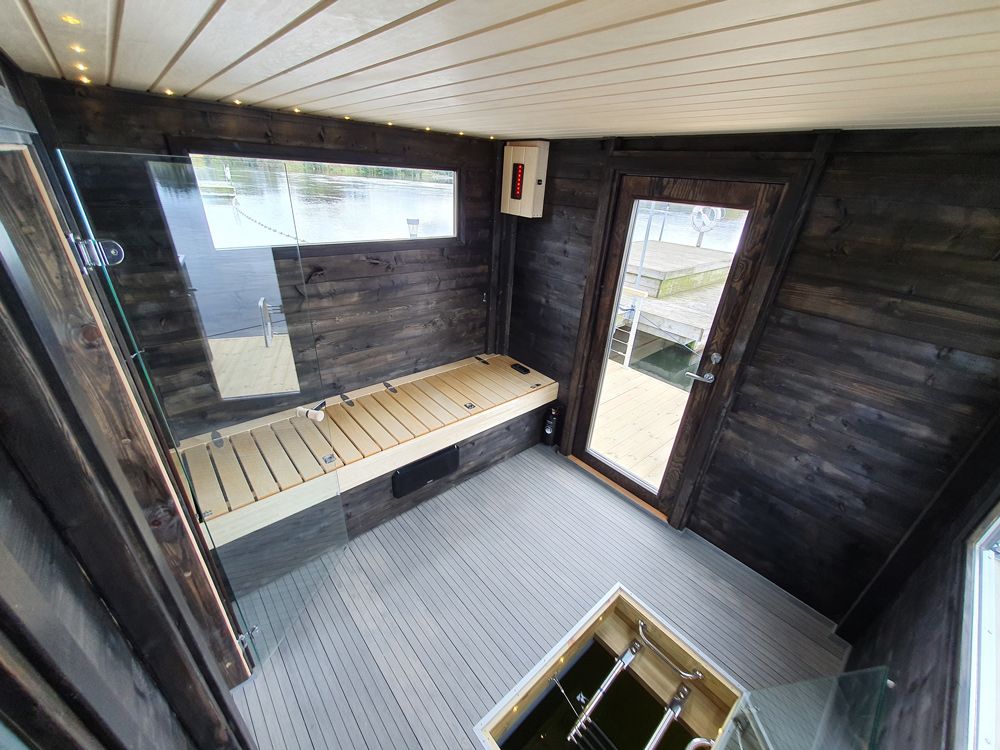 sauna on the sauna boat "Frank" on Klosterøya west in Skien 