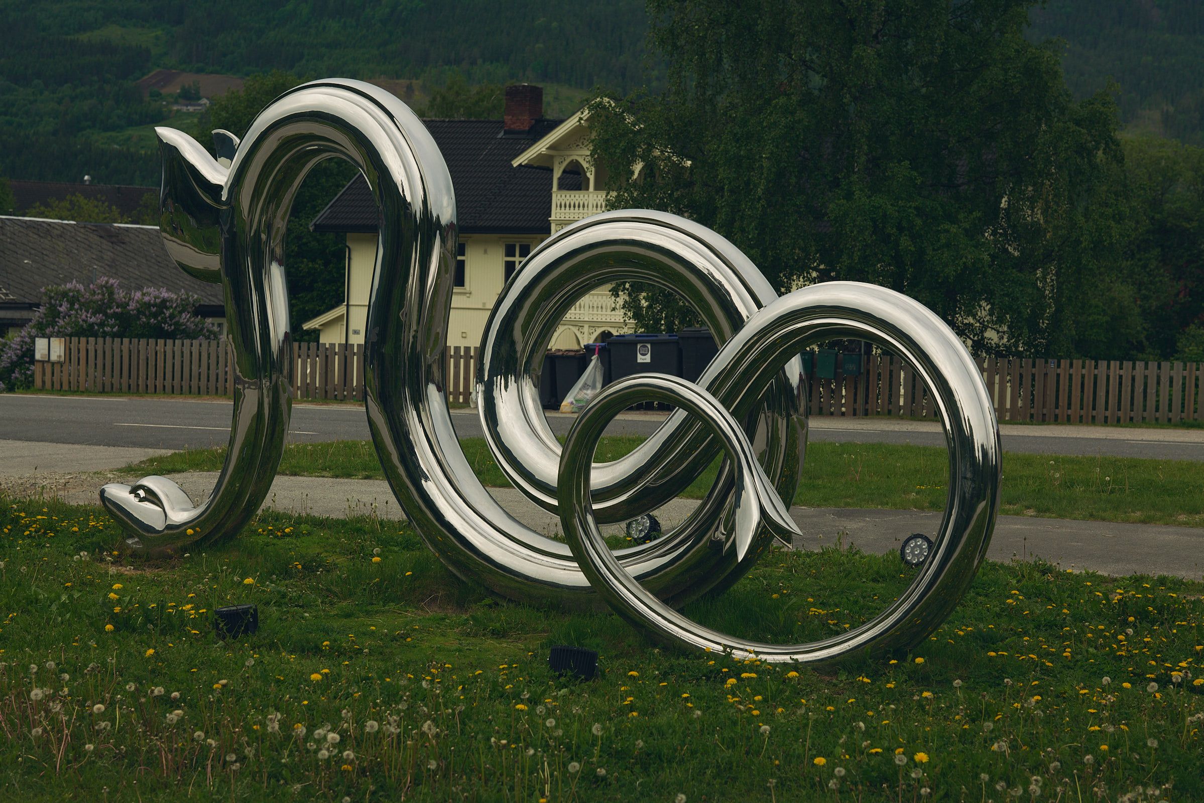 Stedskunst.no-Gudbrandsdalsvegen-21-06-10-074-Kunstlandskap_Gudbrandsdalen-Foto_Ola_Rindal