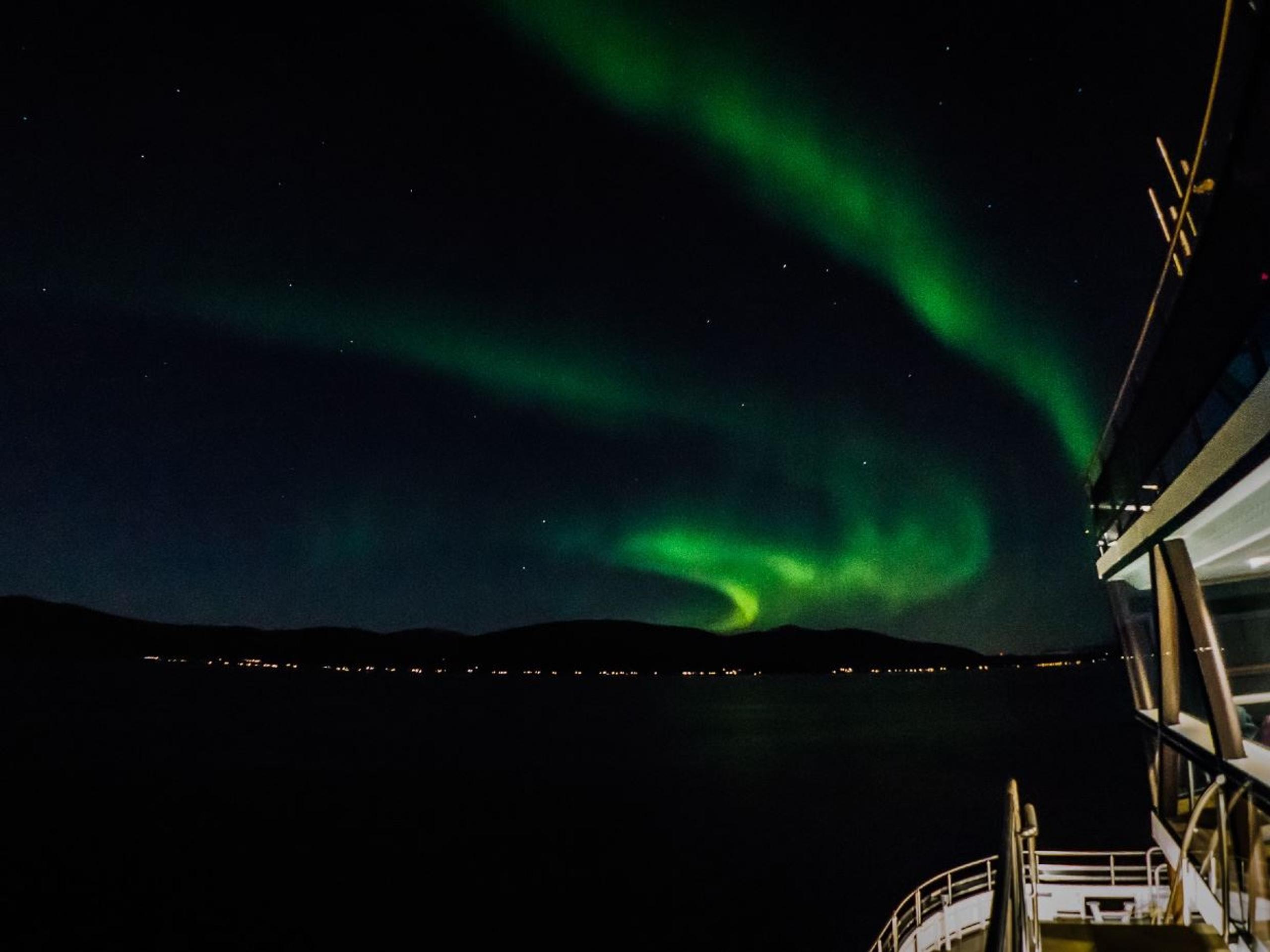 Northern Lights & Full Steam Cruise