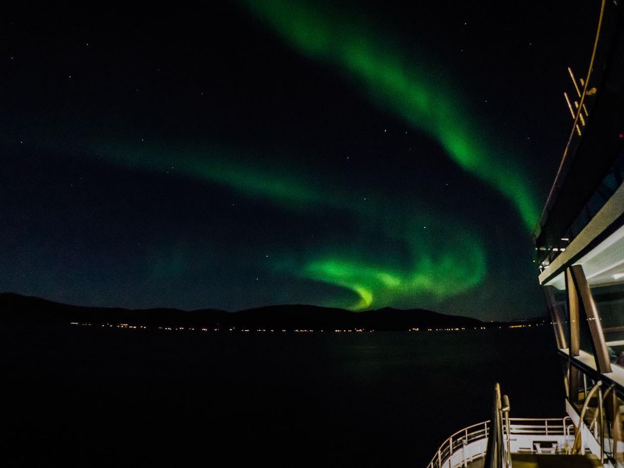 Northern Lights & Full Steam Cruise