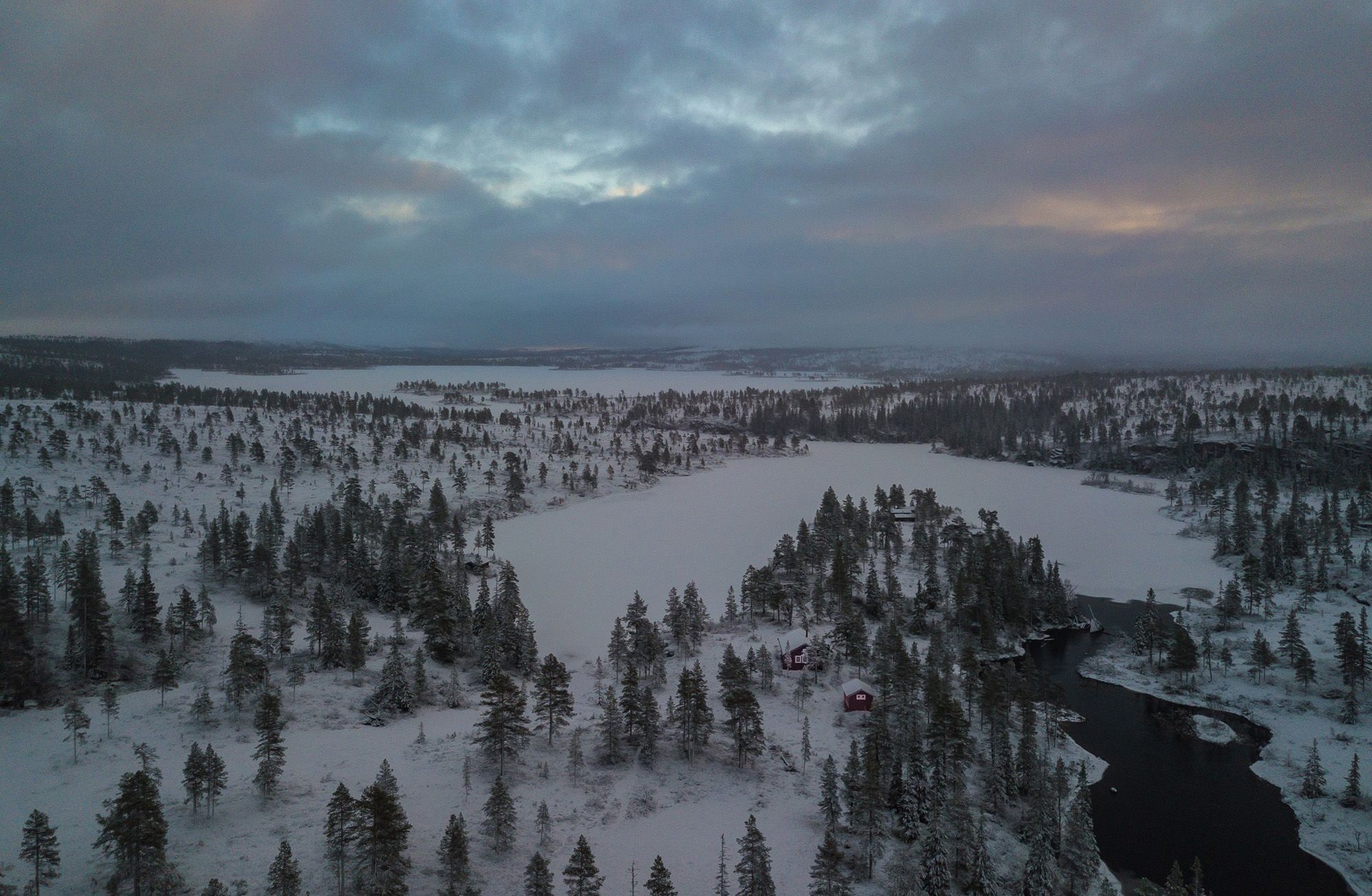 Birdseye view of Andorsjøhytta cabin and the immediate area in winter,