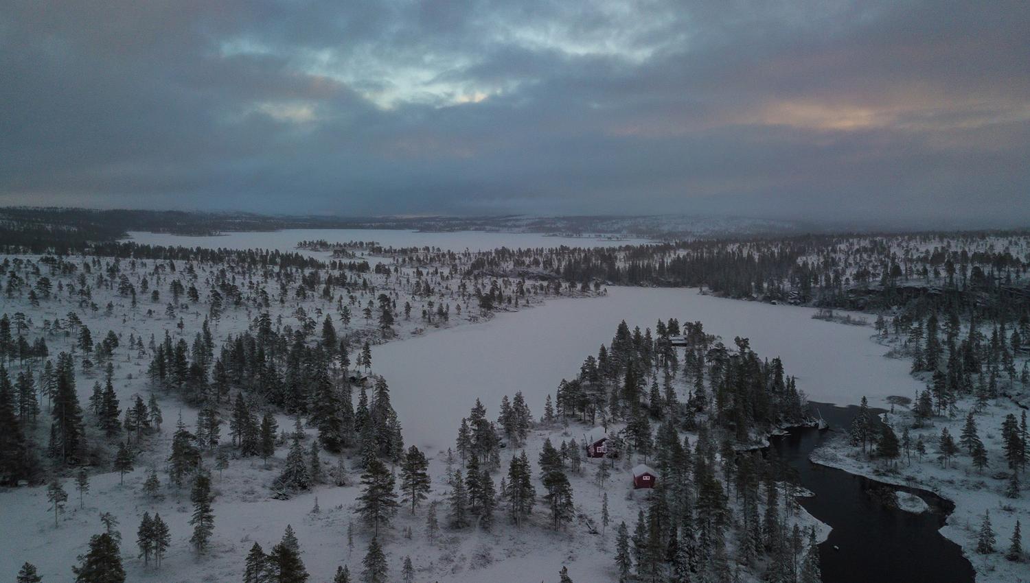 Birdseye view of Andorsjøhytta cabin and the immediate area in winter,