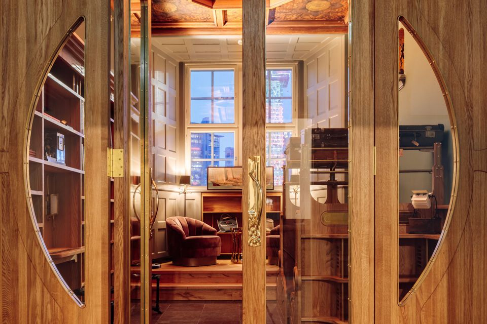 Entrance hall with renovated details 