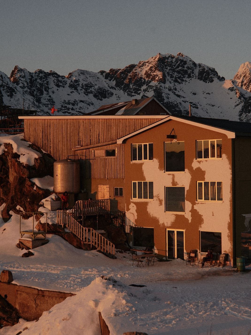 Sun setting on Trevarefabrikken