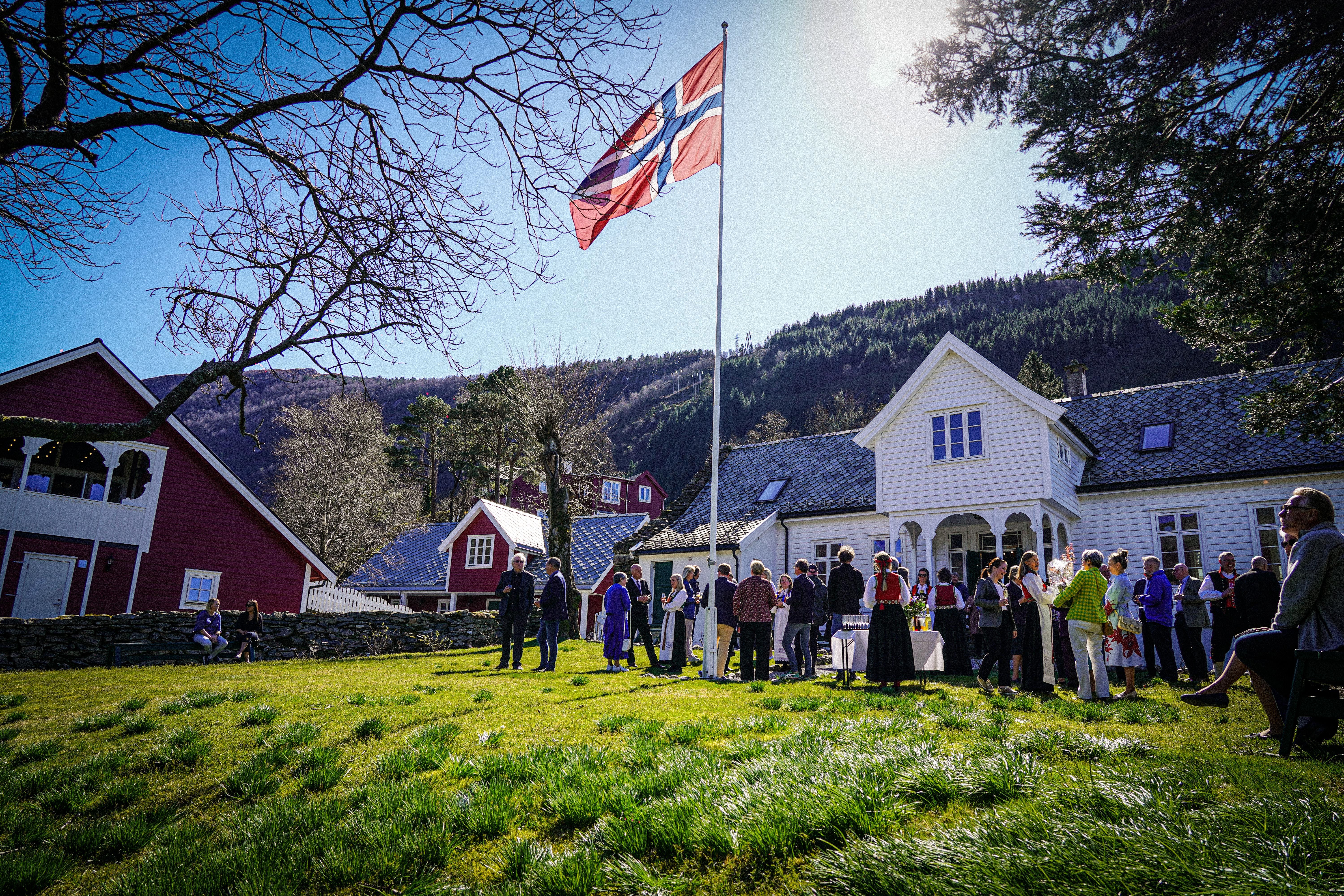 Øvre-Eide Gård