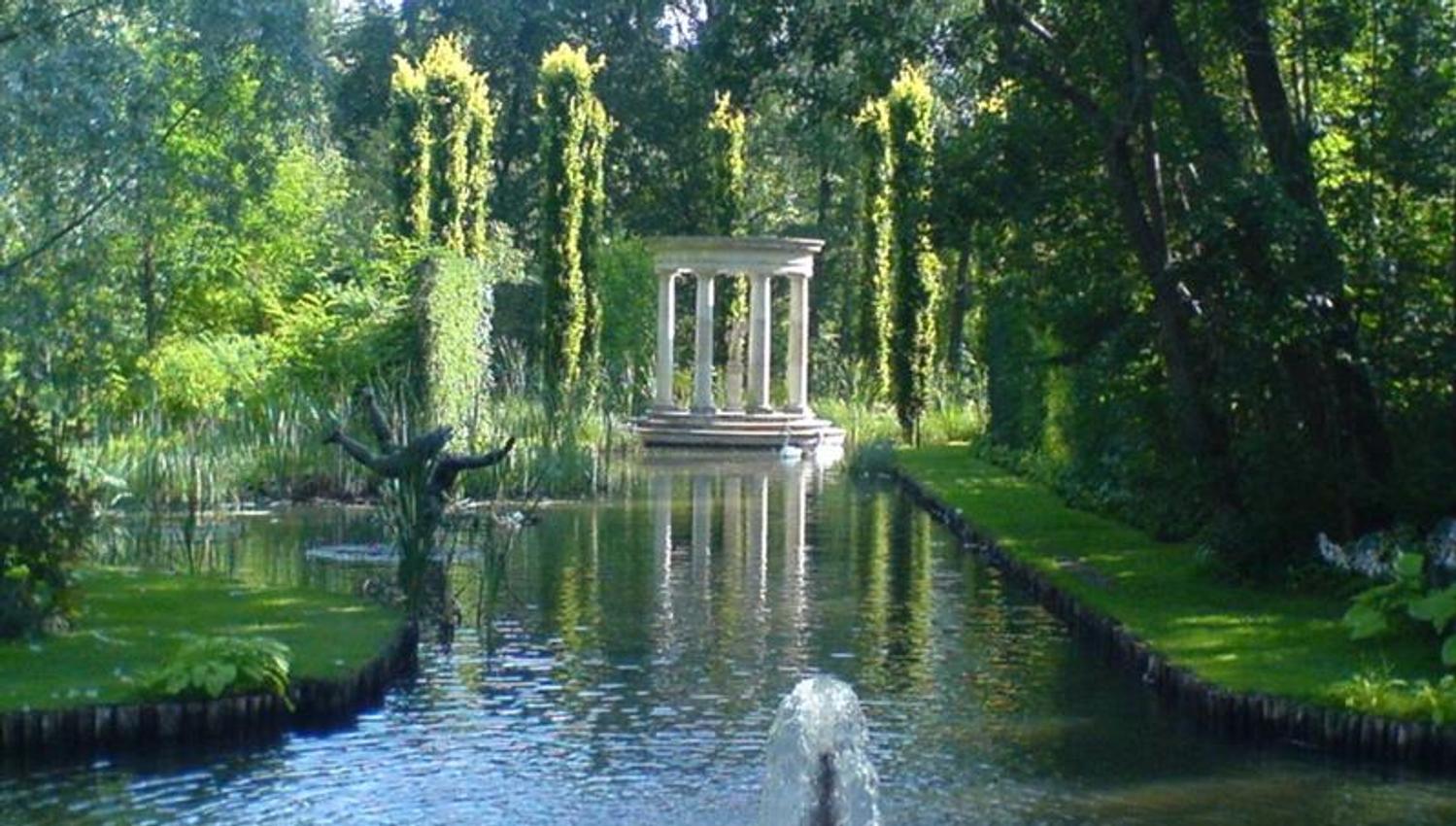 Havlystparken med fontene på Ramme Gaard i Hvitsten.
