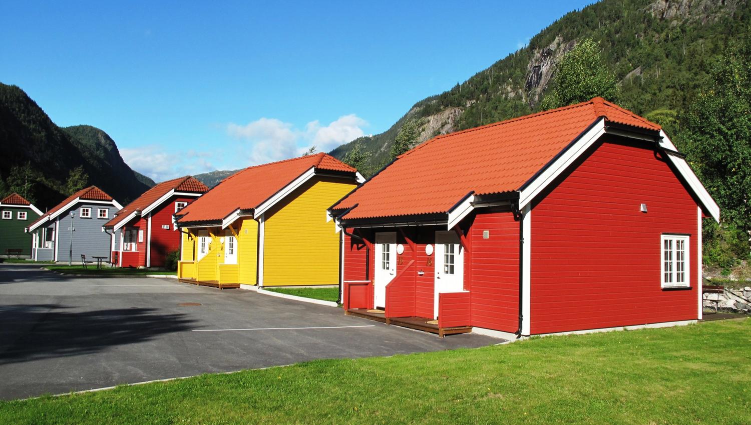 Copies of the first workers' house in Rjukan