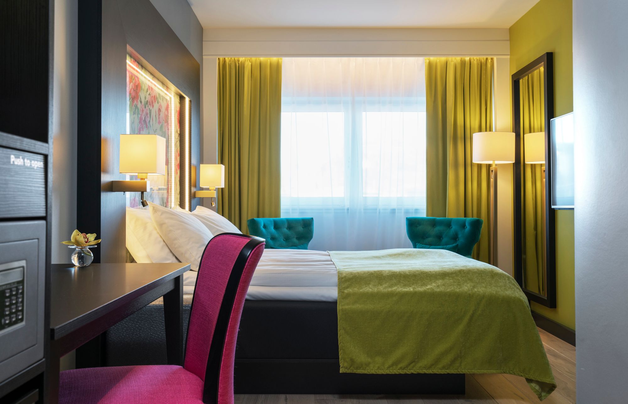 hotel room at Thon Hotel Arendal