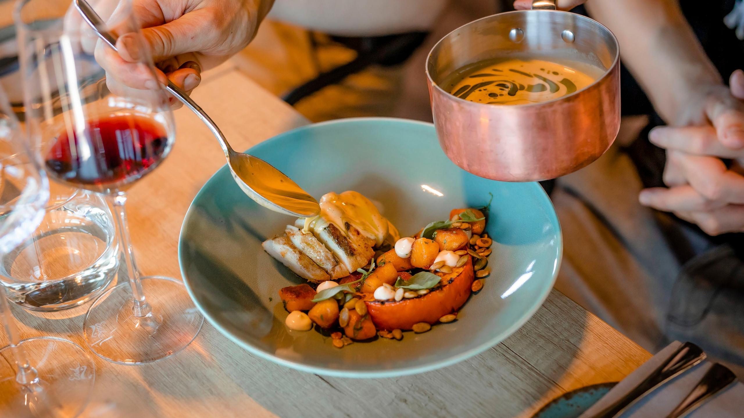 SVANG Restaurant and wine bar in the heart of Brønnøysund