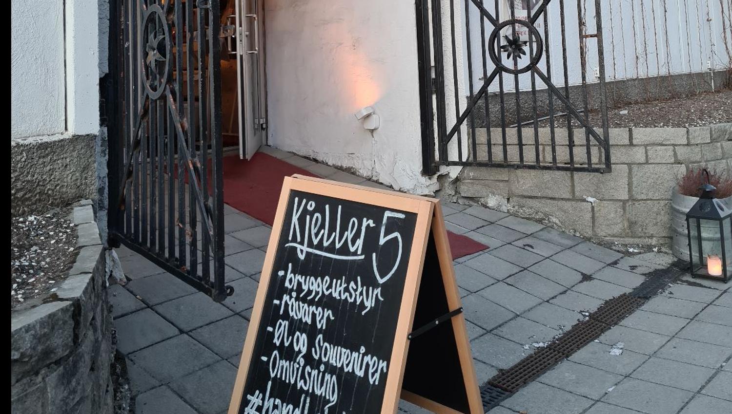 Kjeller 5 bar and shop