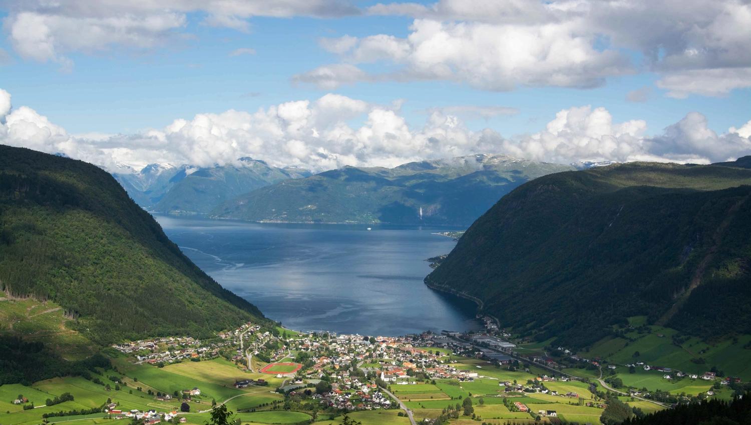 View of Vik from Storesvingene